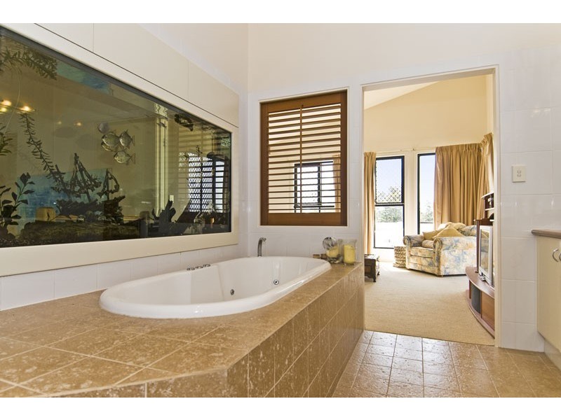 7 Corvus Way, Robina QLD 4226