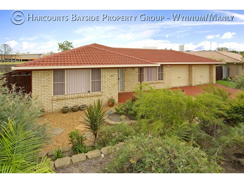 35 Plaza Street, Wynnum West QLD 4178