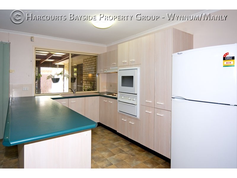 35 Plaza Street, Wynnum West QLD 4178