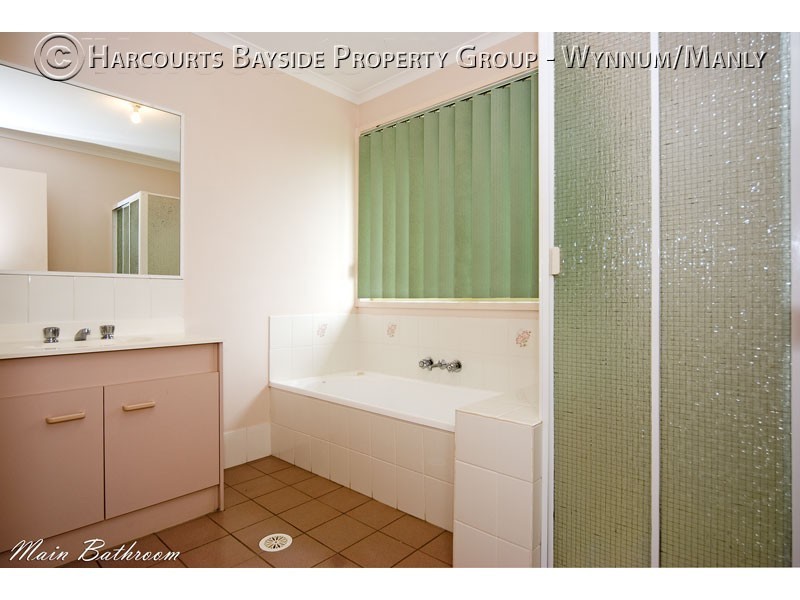 35 Plaza Street, Wynnum West QLD 4178