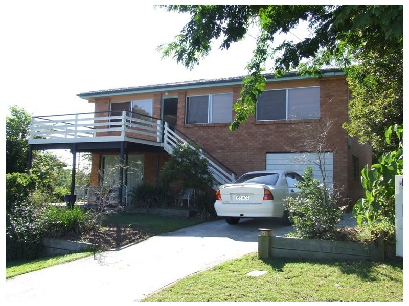 7 Bernays Road, Wynnum West QLD 4178