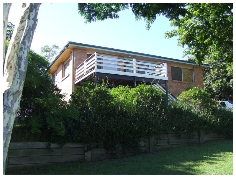 7 Bernays Road, Wynnum West QLD 4178