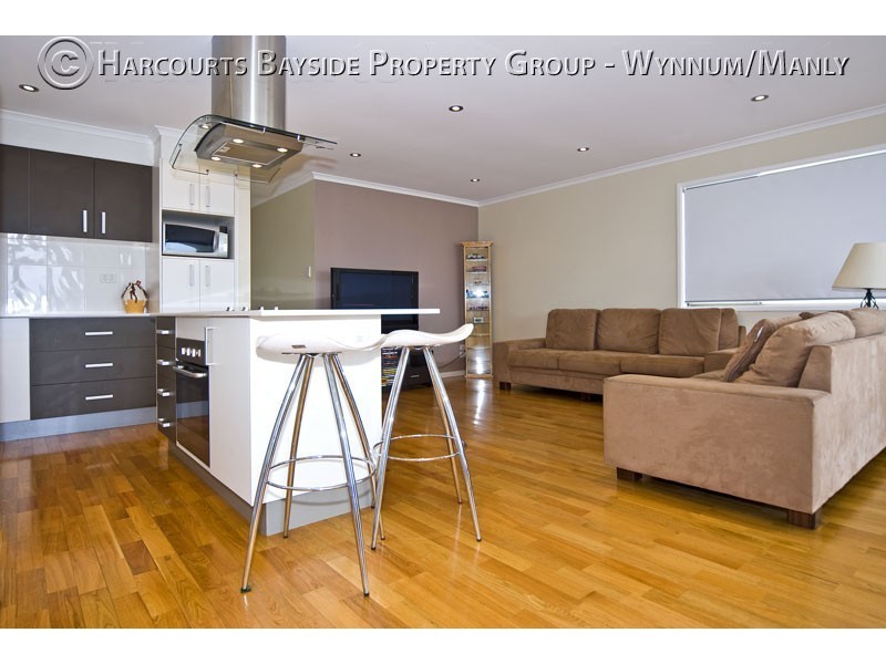 75 Glenora Street, Wynnum QLD 4178