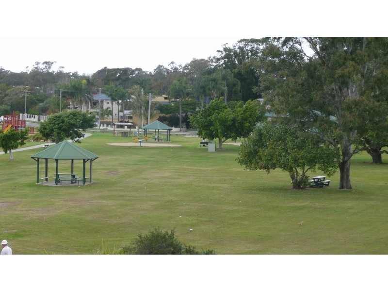 85 Mooroondu Road, Thorneside QLD 4158
