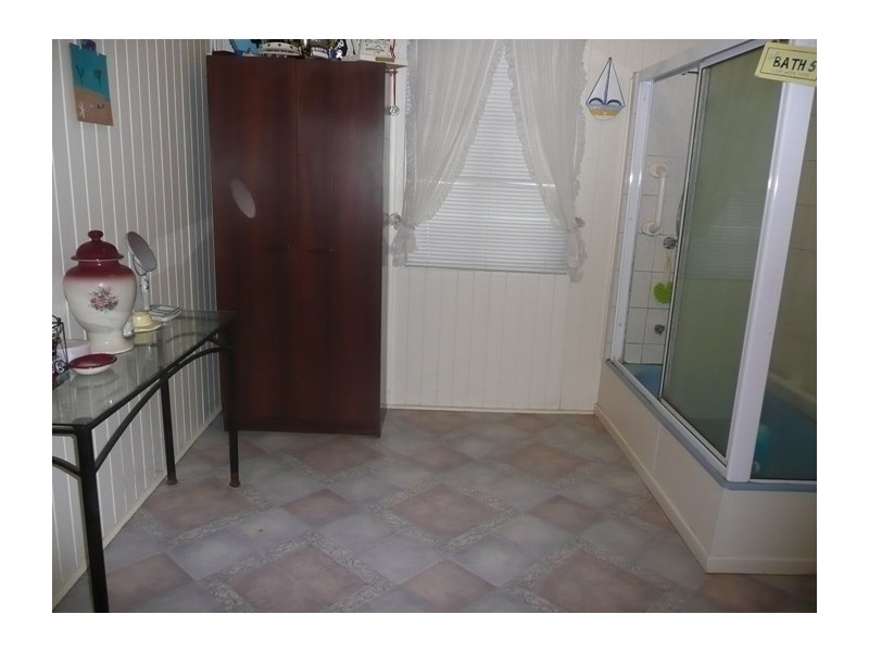 2 William Street, Grantham QLD 4347