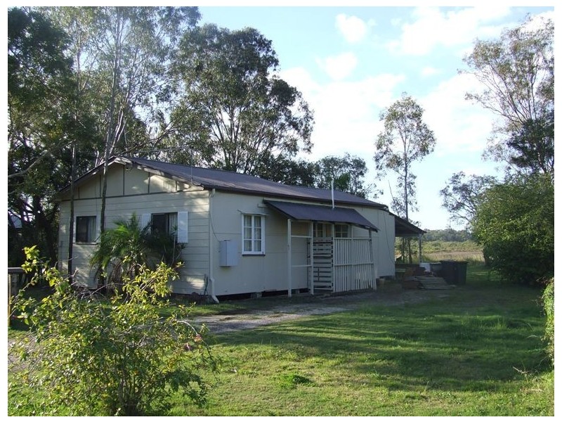 61 Ferry Road, Thorneside QLD 4158