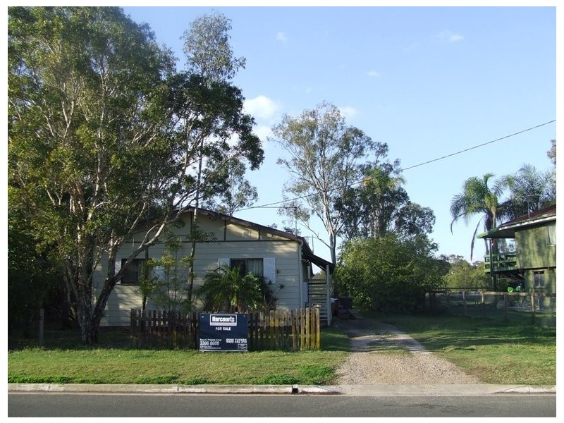 61 Ferry Road, Thorneside QLD 4158