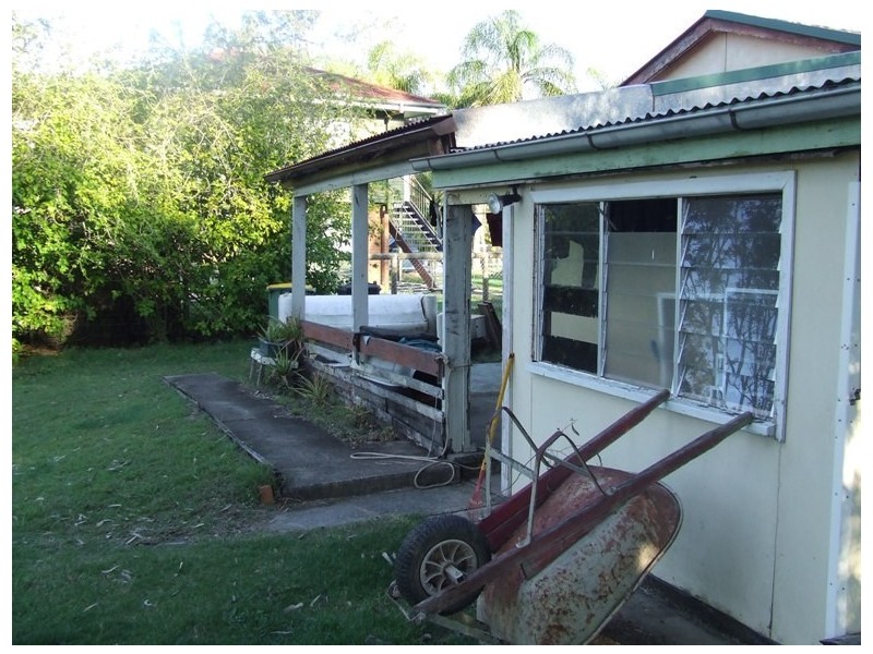 61 Ferry Road, Thorneside QLD 4158