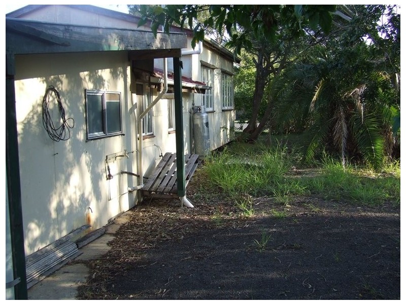 61 Ferry Road, Thorneside QLD 4158