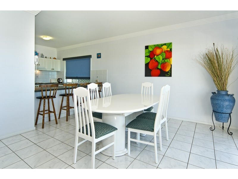 12 Melville Terrace, Wynnum QLD 4178