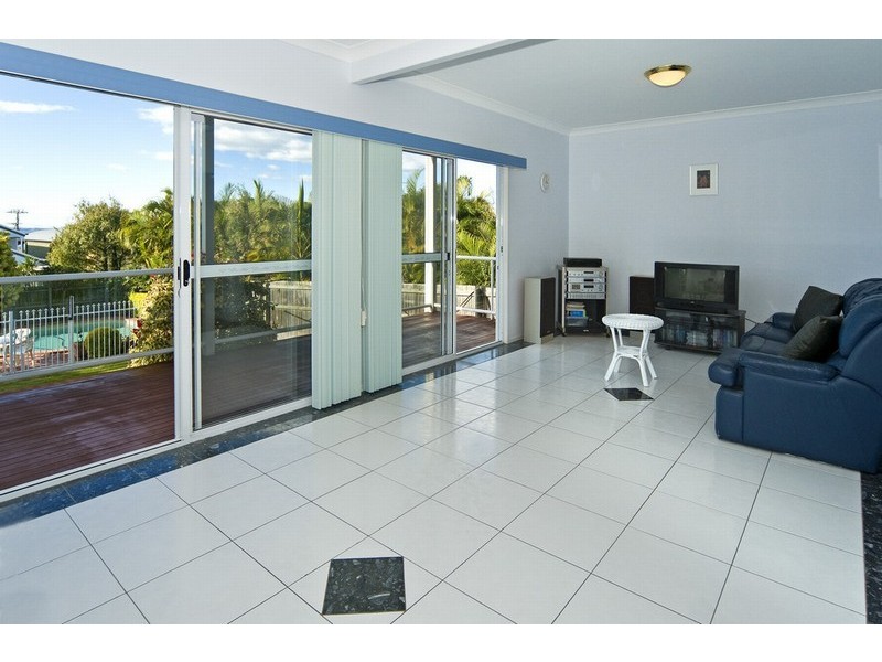 12 Melville Terrace, Wynnum QLD 4178
