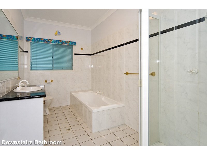 12 Melville Terrace, Wynnum QLD 4178