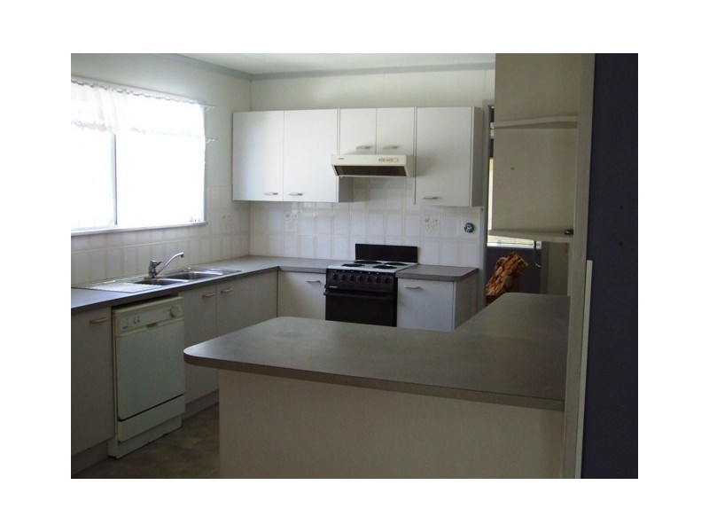 45 Bernays Road, Wynnum West QLD 4178