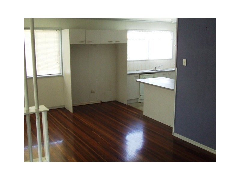 45 Bernays Road, Wynnum West QLD 4178