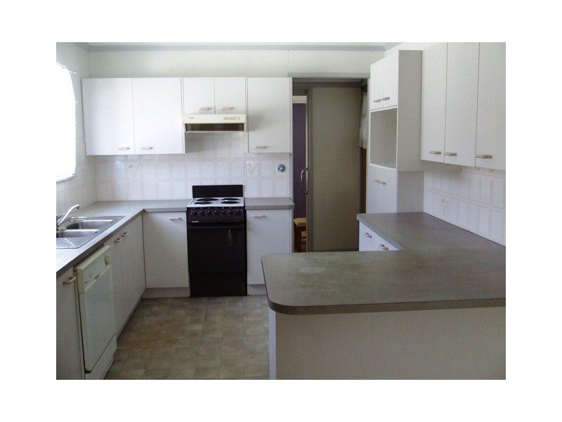 45 Bernays Road, Wynnum West QLD 4178