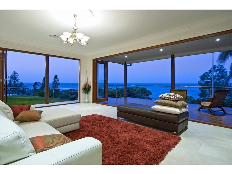 23 Main Road, Wellington Point QLD 4160