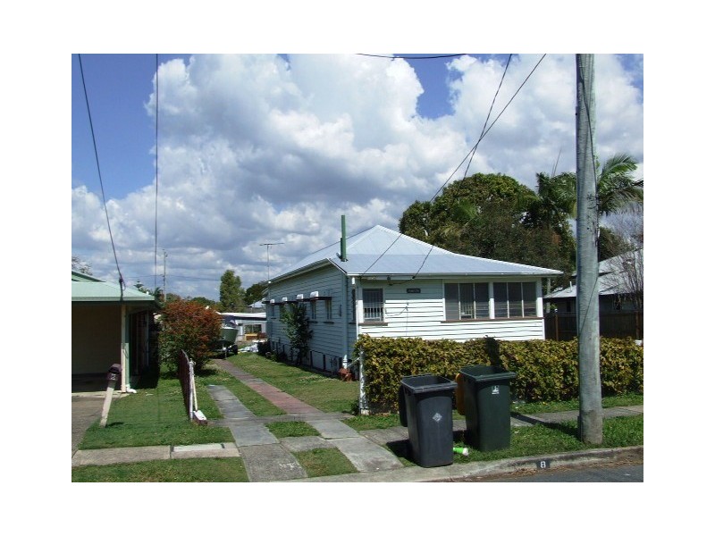 8 Madgwick Street, Wynnum QLD 4178