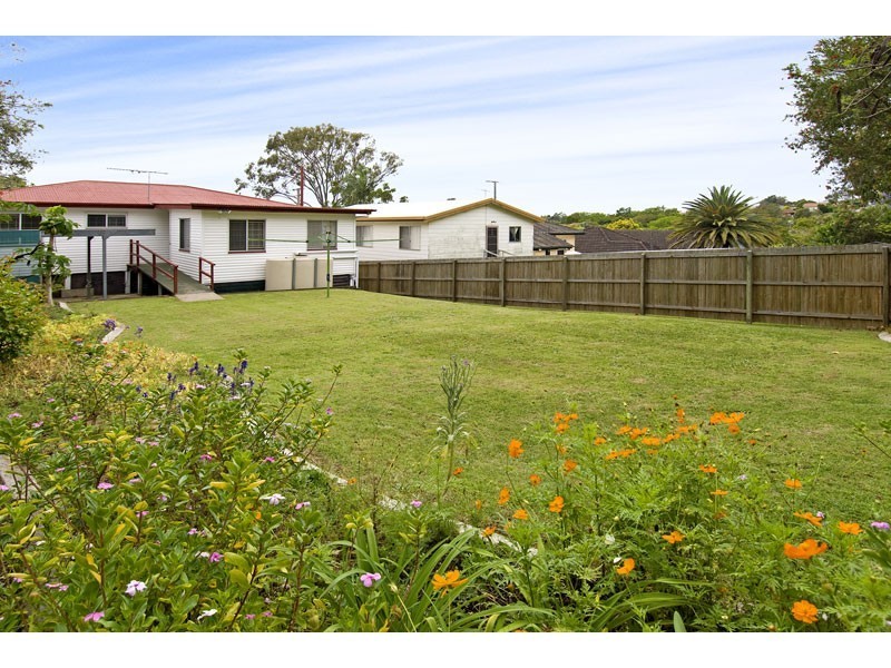 45 Bernays Road, Wynnum West QLD 4178