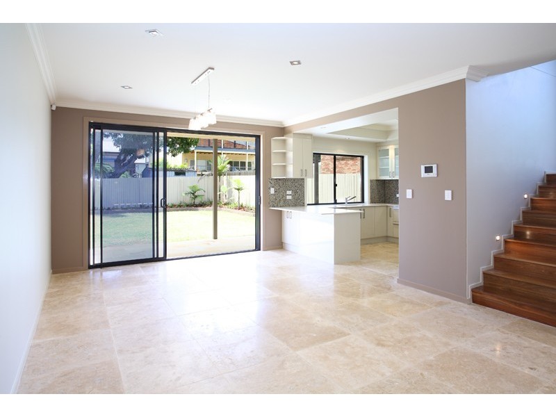 42 Chestnut Street, Wynnum QLD 4178