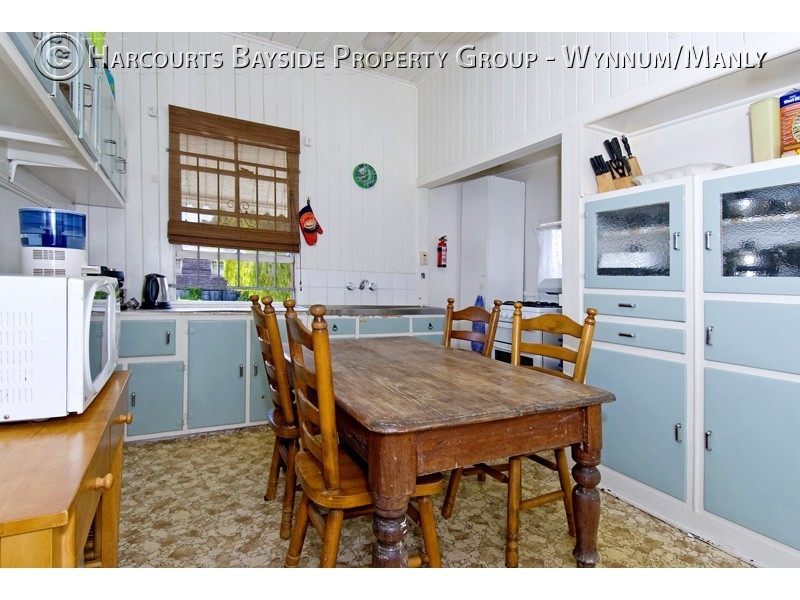 74 Emsworth Street, Wynnum QLD 4178