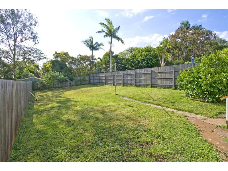 49 MacDonald Street, Lota QLD 4179