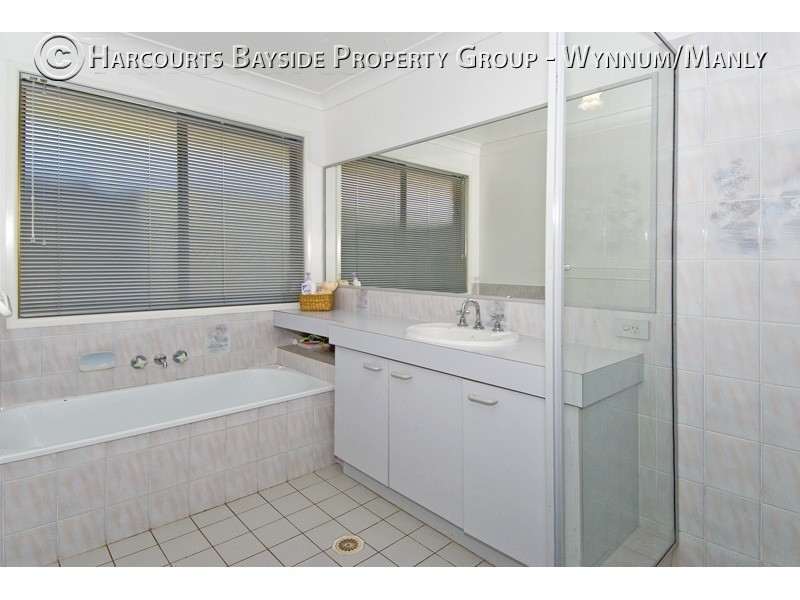 259 Whites Road, Lota QLD 4179