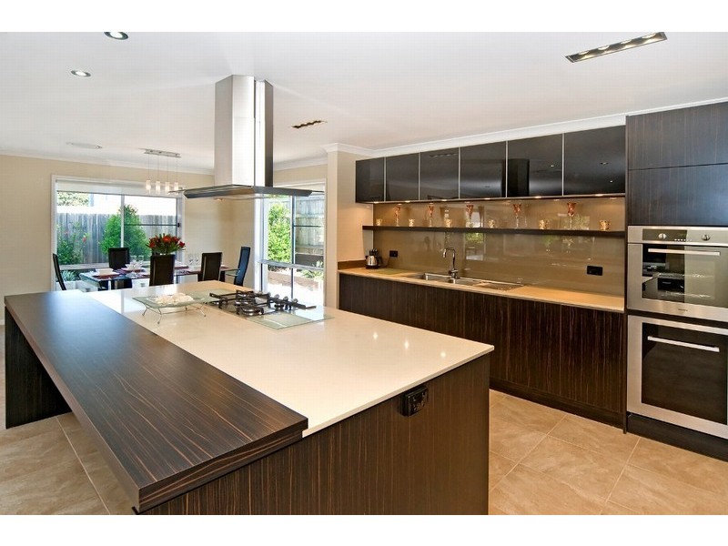 16 Gumdale Street, Wakerley QLD 4154