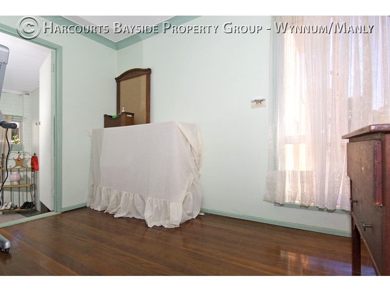 211 Kianawah Road, Wynnum West QLD 4178