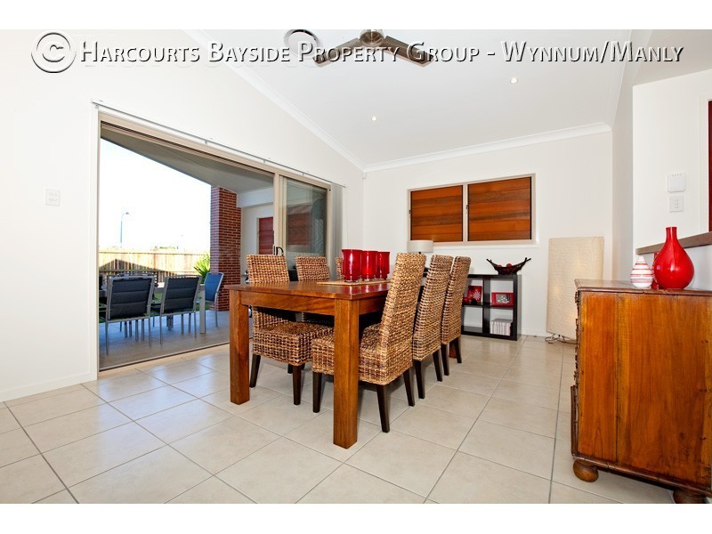 1 Hoskins Drive, Wellington Point QLD 4160