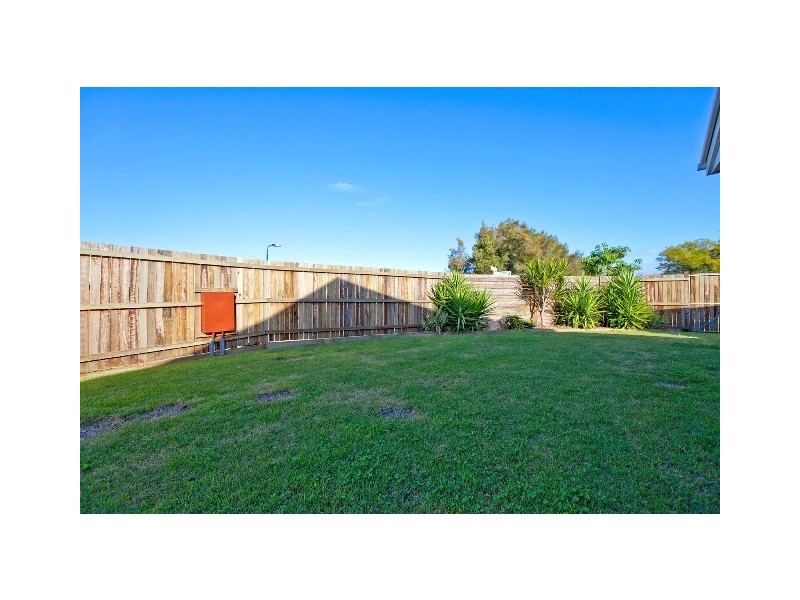 1 Hoskins Drive, Wellington Point QLD 4160