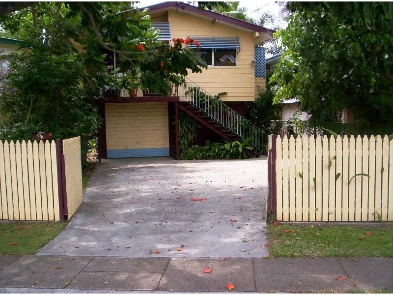 47 North Road, Wynnum West QLD 4178