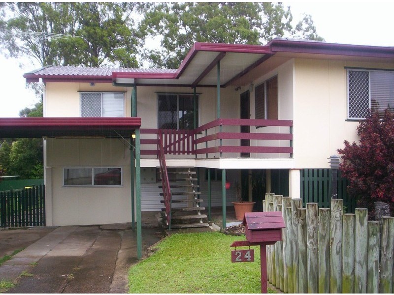 24 Lithgow Street, Wynnum QLD 4178