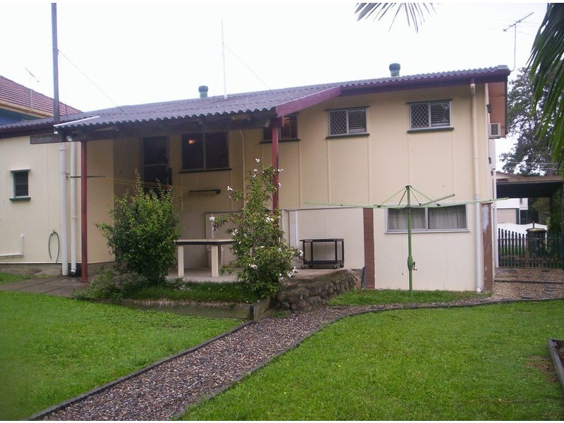 24 Lithgow Street, Wynnum QLD 4178