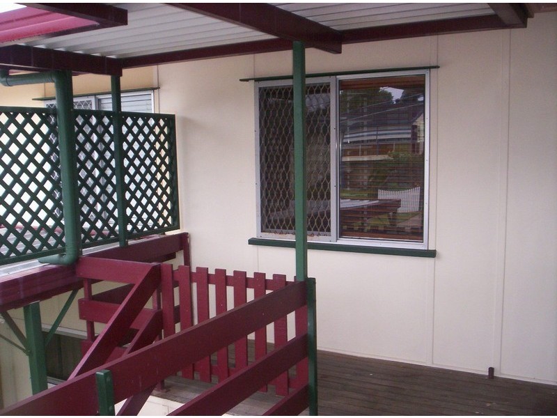 24 Lithgow Street, Wynnum QLD 4178