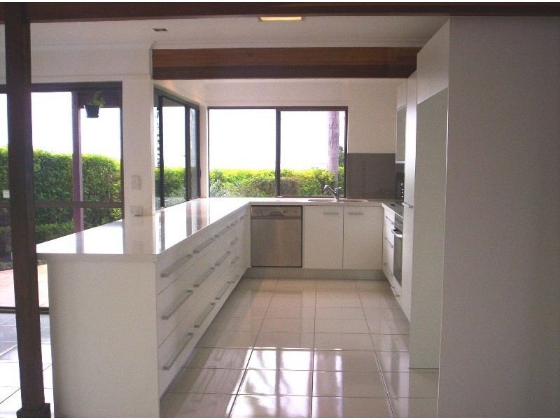 39 Warra Street, Wynnum QLD 4178