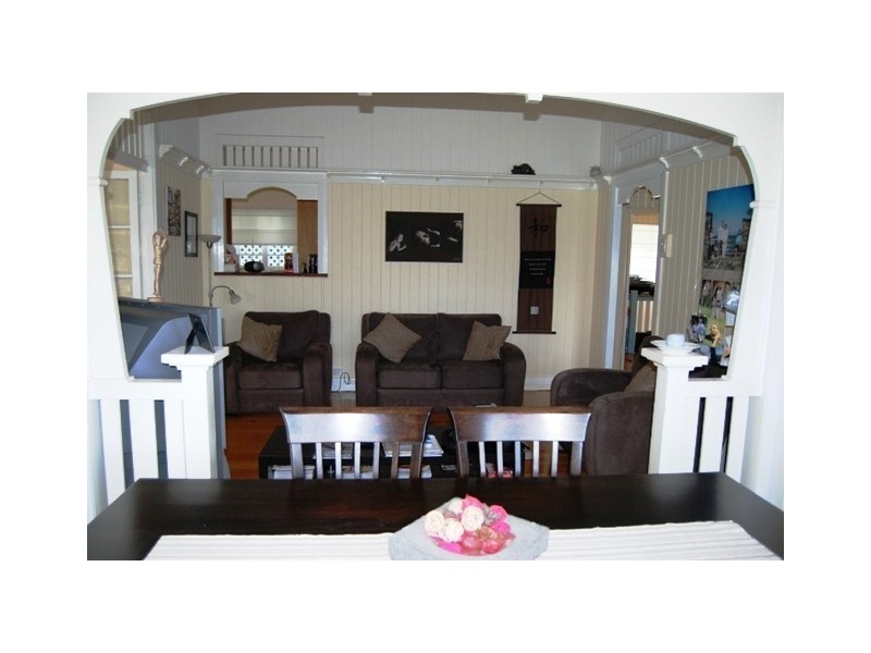 1 Hillcrest Avenue, Wynnum QLD 4178