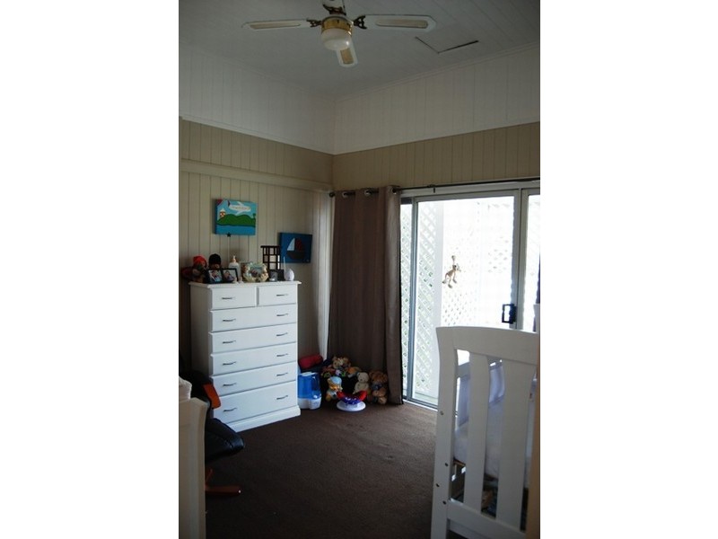 1 Hillcrest Avenue, Wynnum QLD 4178