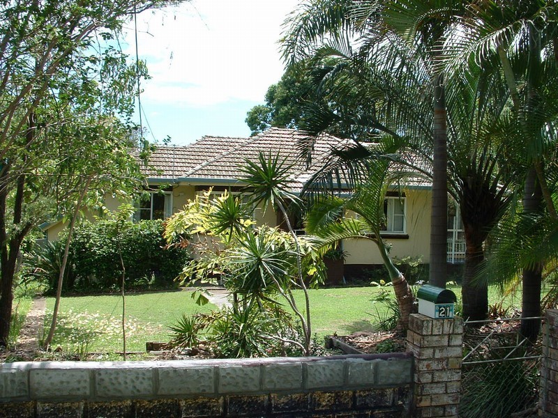 21 Sandy Camp Road, Wynnum QLD 4178