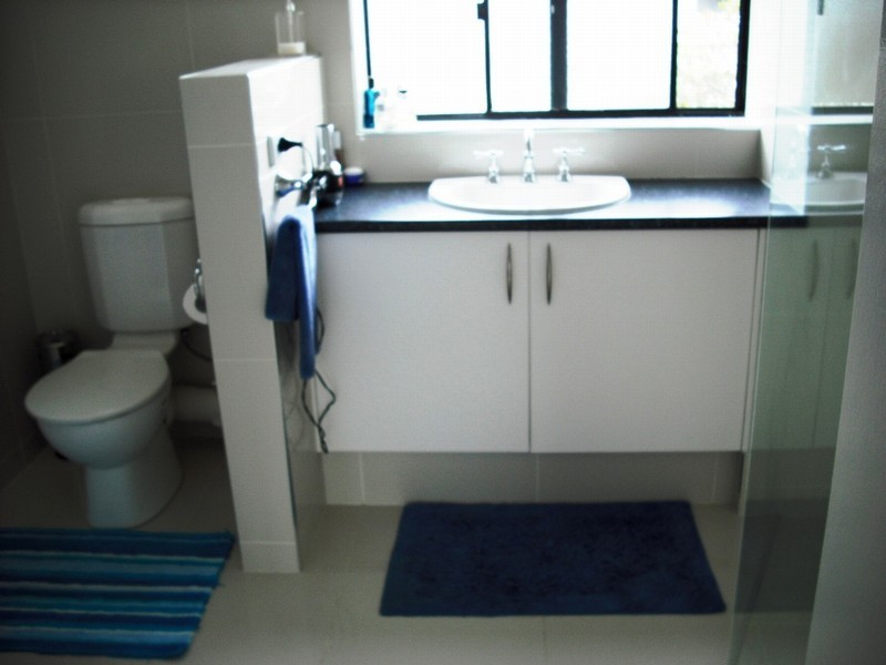 2/427 Esplanade, Manly QLD 4179