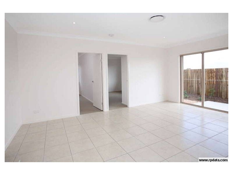 1 Hoskins Drive, Wellington Point QLD 4160