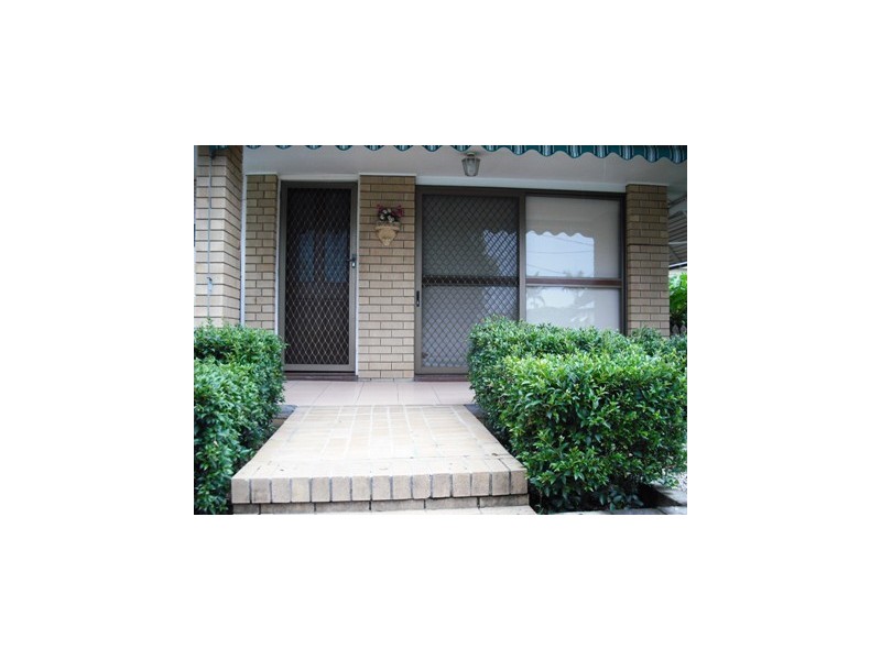 90 Pine Street, Wynnum QLD 4178