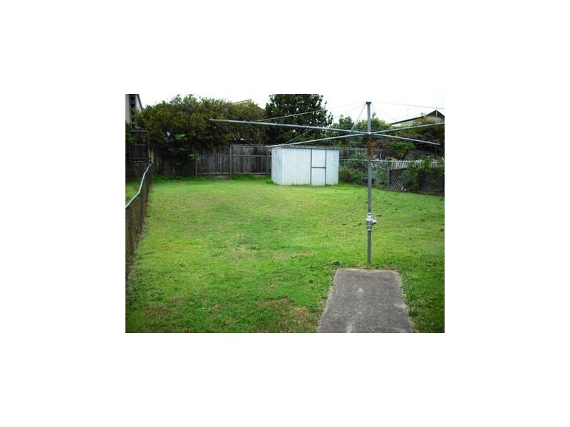 90 Pine Street, Wynnum QLD 4178