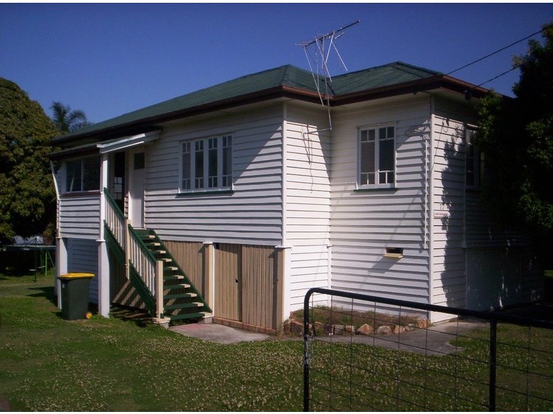 77 Whites Road, Manly West QLD 4179