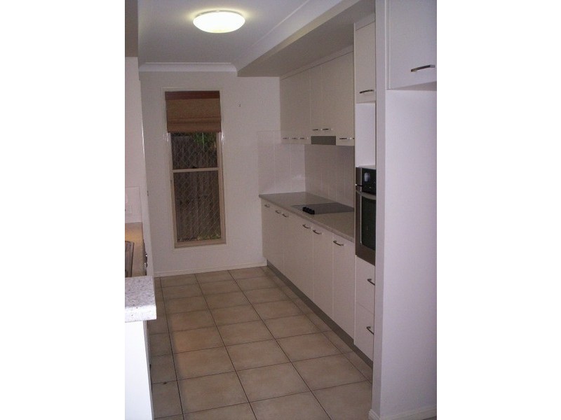15 Daphne Place, Wakerley QLD 4154