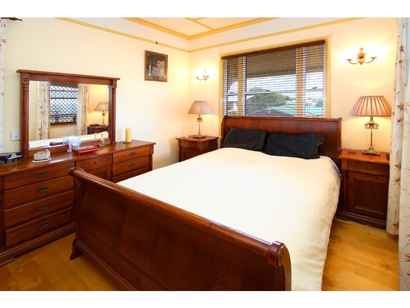 10 Cedar Street, Wynnum QLD 4178