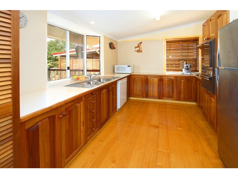 10 Cedar Street, Wynnum QLD 4178