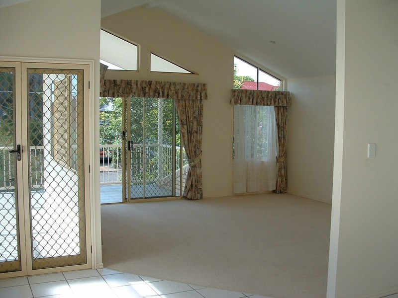 33 Pine Street, Wynnum QLD 4178