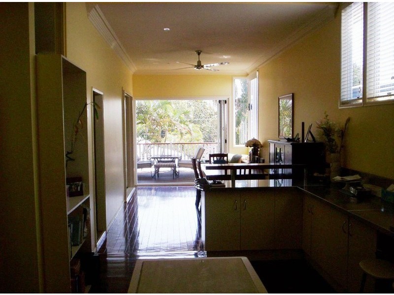 103 Waterview Avenue, Wynnum QLD 4178