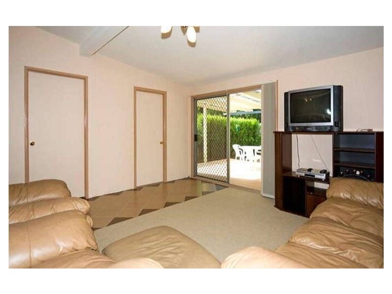 63 Blackwood Road, Manly West QLD 4179