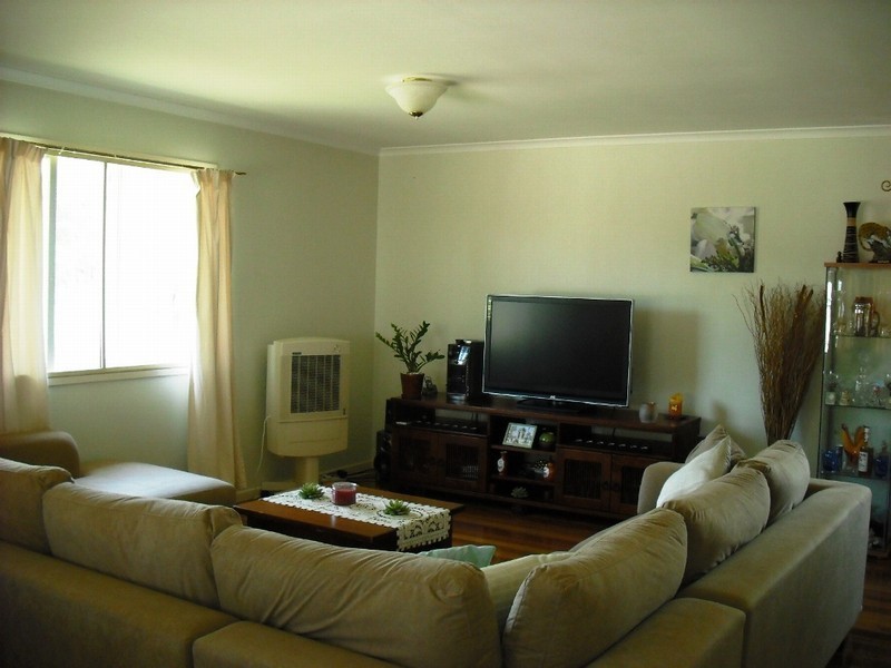 77 Hannam Street, Wynnum QLD 4178